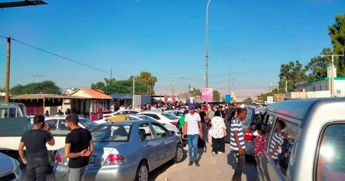 07:48 ص أزمة معبر الكرامة: جهود لتسهيل السفر ومطالب بإلغاء المنصة