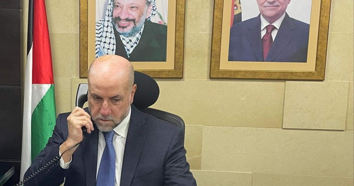 10:08 ص الهباش يدين إحراق مستعمرين مسجدين شمال رام الله ويدعو لتحرك دولي عاجل 