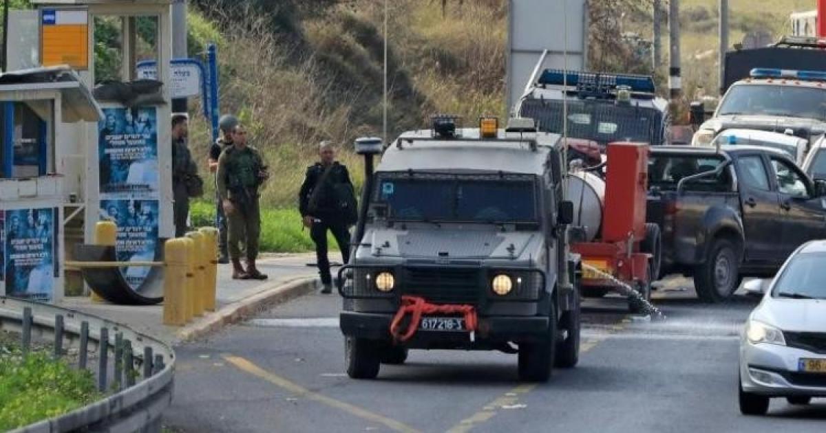 قوات الاحتلال تنصب حاجزا عسكريا جنوب بيت لحم #فلسطين 