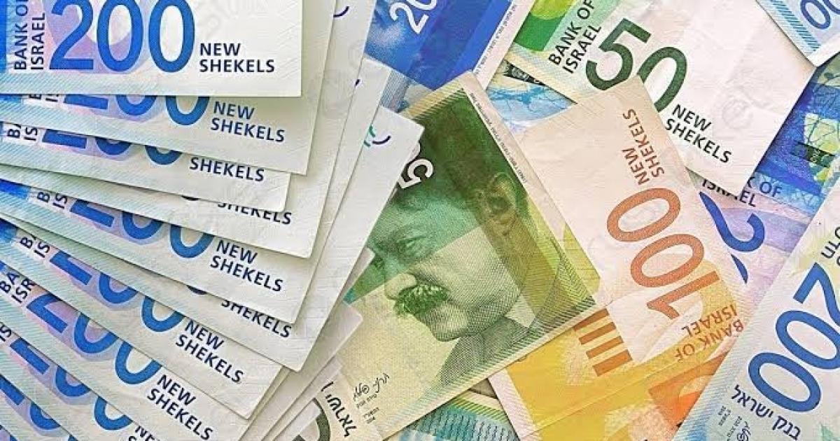08:42 ص تهديدٌ مباشر - خبير اقتصادي يحذر من تداعيات قطع العلاقات البنكية الإسرائيلية