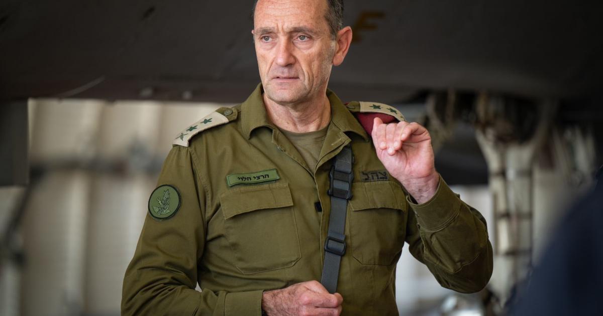 مجموعة "حنظلة" تعلن اختراق أجهزة رئيس أركان إسرائيل السابق هاليفي