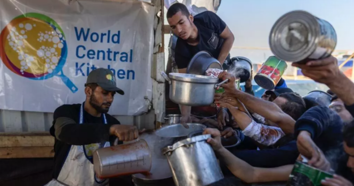 مصدر لسوا : مخازن المطبخ العالمي في غزة تحتوي على مواد تكفي لأسبوع على الأقل 