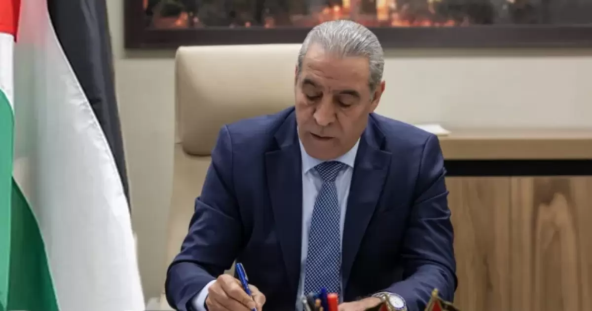 عاجل نائب الرئيس الفلسطيني: نحاور حماس حاليا ونأمل أن تأخذ قرارات جريئة لوقف الحرب 