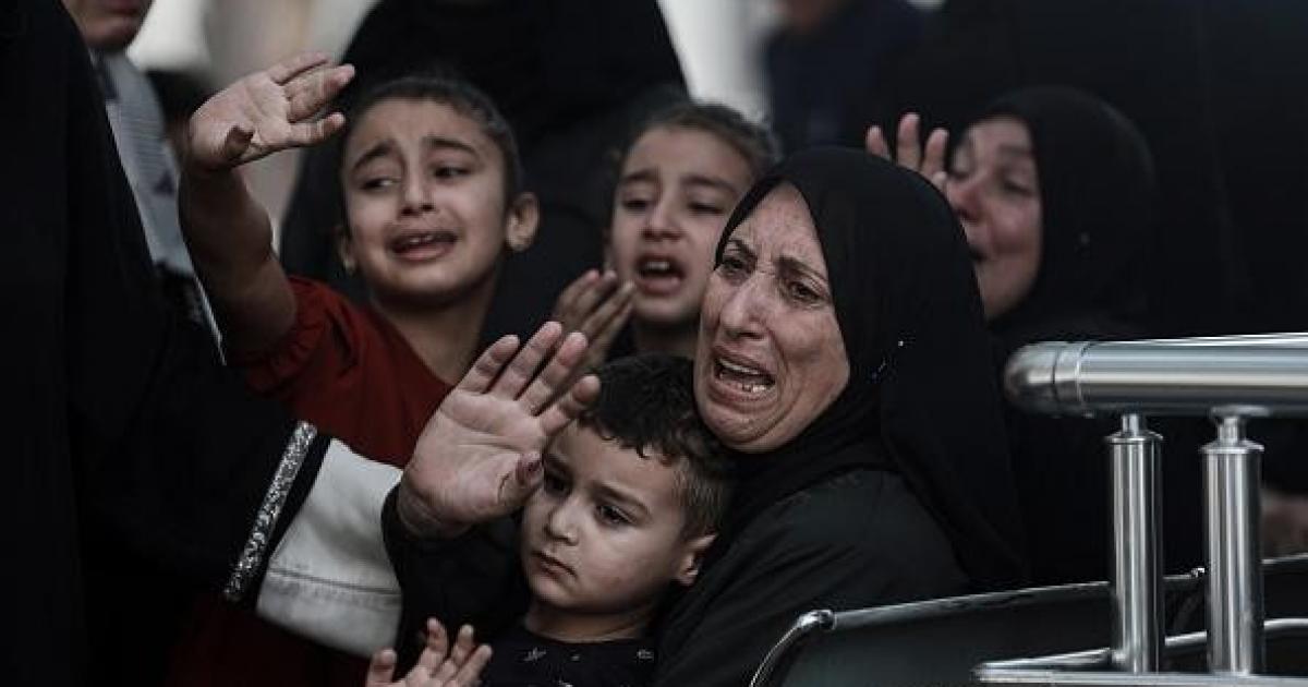 12:38 م حصيلة الشهداء تتجاوز 72 ألفاً منذ بدء العدوان على غزة