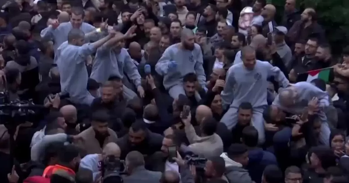 11:22 ص تركيا تستقبل الدفعة الثامنة من الأسرى المُبعدين قسرا إلى الخارج