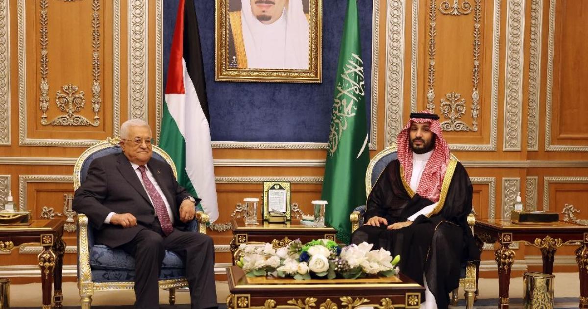 تفاصيل رسالة جوابية من ولي العهد السعودي للرئيس عباس 