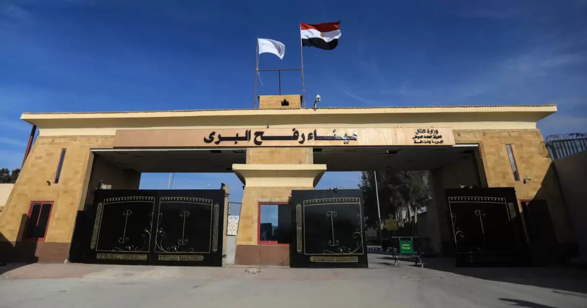 08:15 م إسرائيل تعلن إعادة فتح معبر رفح بكلا الاتجاهين يوم الأربعاء المقبل