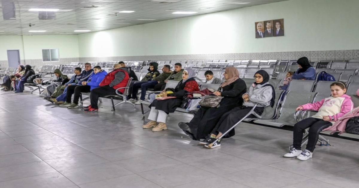 بعد تلقي العلاج بالأردن.. دفعة جديدة من أطفال غزة تعود للقطاع