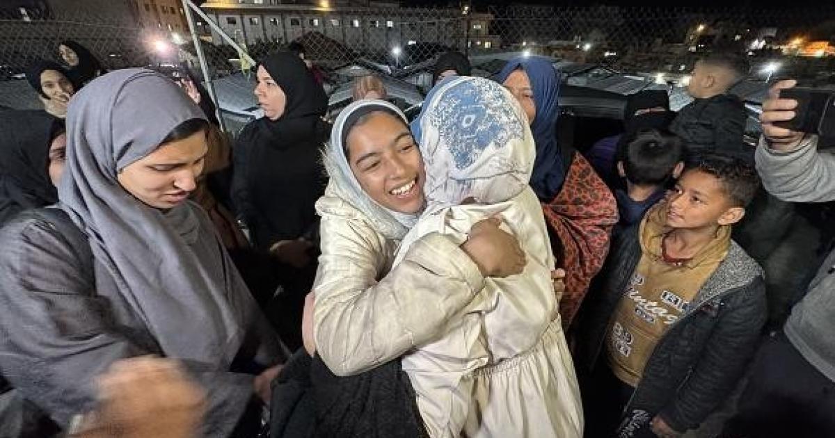 هيئة المعابر: سفر 50 مواطنا عبر رفح أمس ودخول 286 شاحنة إلى غزة