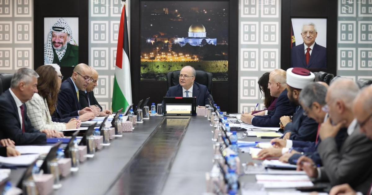 الحكومة الفلسطينية تُصدر حزمة قرارات جديدة خلال جلستها الأسبوعية