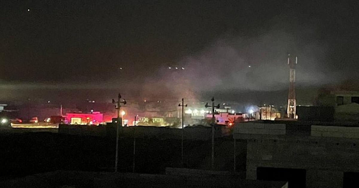 08:50 ص مقتل قيادي بكتائب حزب الله في هجوم صاروخي وسط بغداد