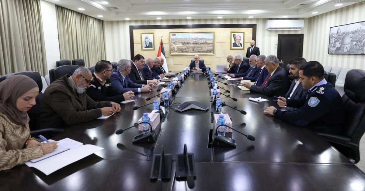 رئيس الوزراء يترأس اجتماعا لتعزيز الرقابة على الأسواق وحماية المستهلك