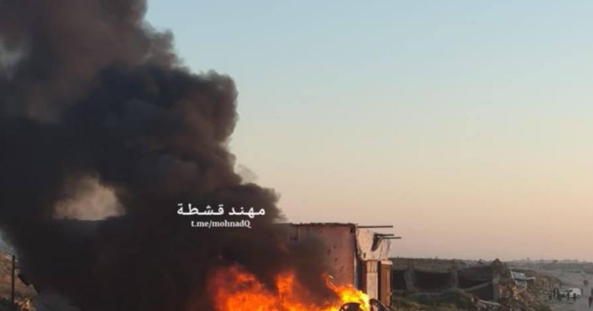 شهيدان أحدهما صحفي بقصف إسرائيلي استهدف مركبة غرب مدينة غزة