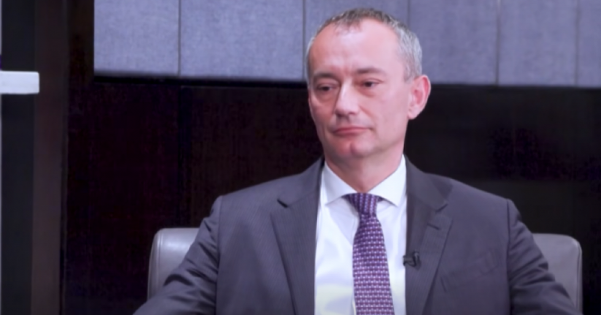 ملادينوف يتحدث عن مستقبل غزة: "محادثات القاهرة تدخل مرحلتها الحاسمة"