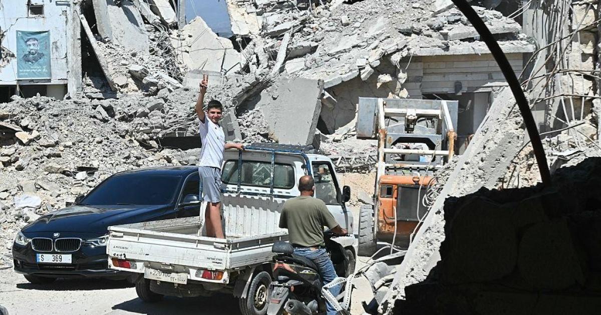 08:03 م لبنان وإسرائيل يوقعان رسميا على اتفاق إطاري برعاية أمريكية.. ماذا يتضمّن؟