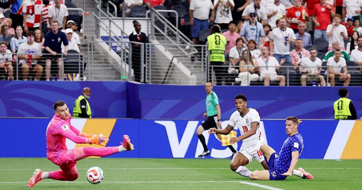 10:32 م ملخص مباراة انجلترا وكرواتيا في كأس العالم 2026