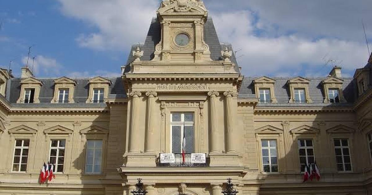 باريس تمنح سكان غزة والضفة والصحفيين المواطنة الفخرية