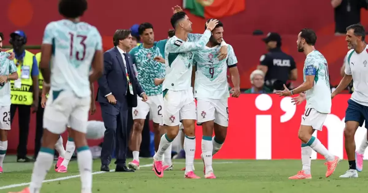 01:21 ص ملخص وأهداف مباراة البرتغال وكرواتيا (2-1) بدور الـ32 من كأس العالم 2026