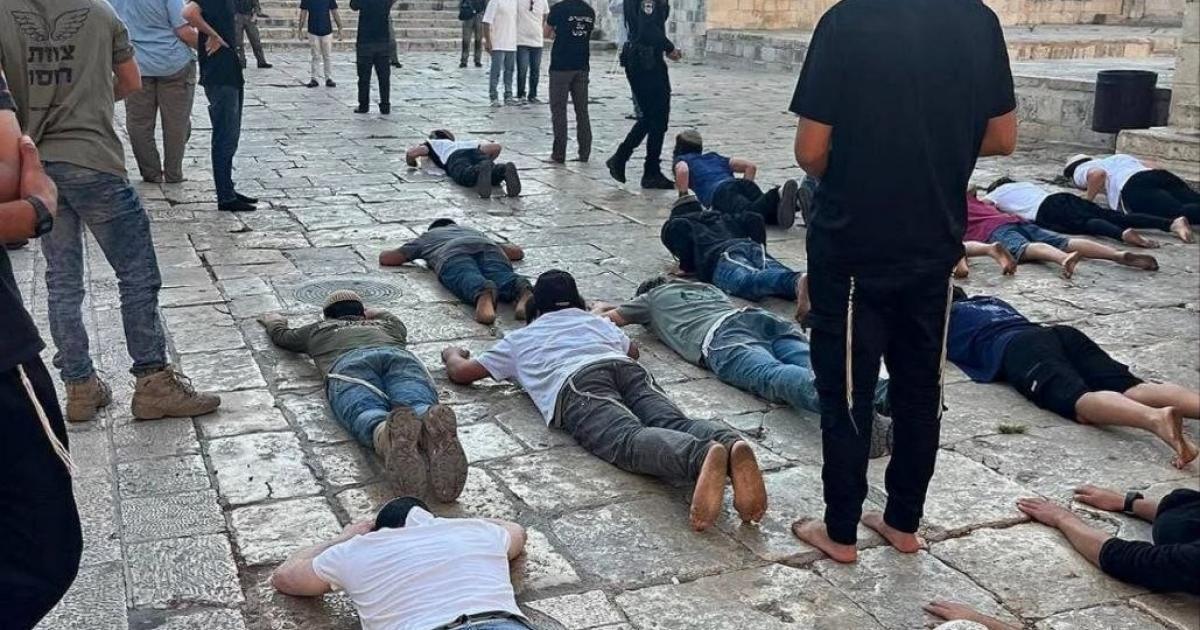 شاهد: يتقدمهم بن غفير - آلاف المستوطنين يقتحمون المسجد الأقصى المبارك