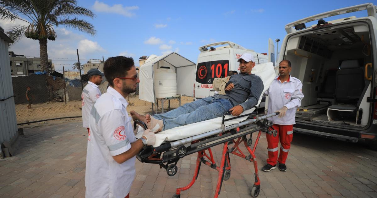10:50 ص إجلاء 91 مريضا ومرافقا اليوم للعلاج خارج غزة عبر معبر رفح