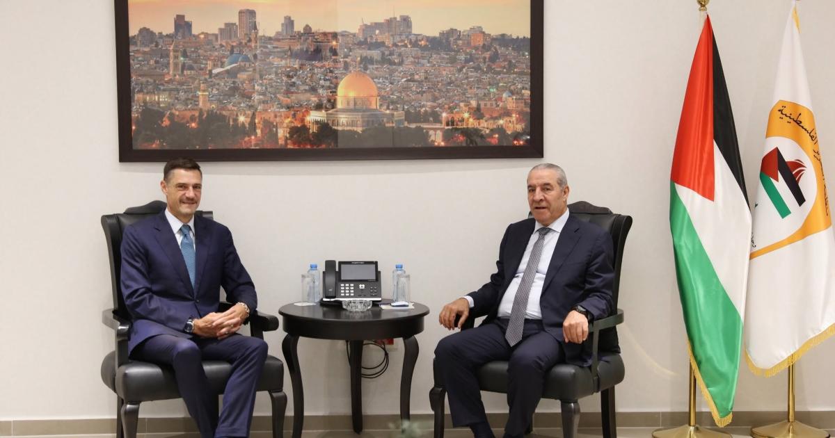 صورة: الشيخ يطالب الاتحاد الأوروبي بوقف العدوان والإفراج عن أموال المقاصة