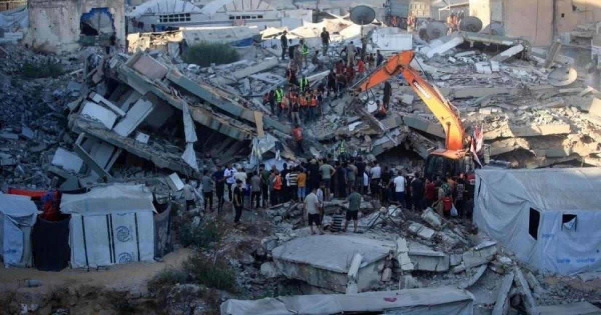 داخلية غزة: انهيار بناية "السعادة" يدق ناقوس الخطر لمئات المباني الآيلة للسقوط
