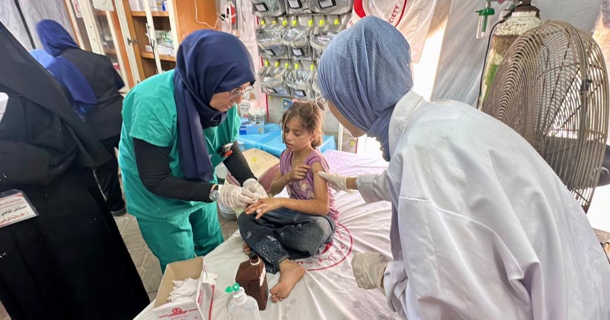 9 إصابات بقصف إسرائيلي على خيمة نازحين غرب خانيونس