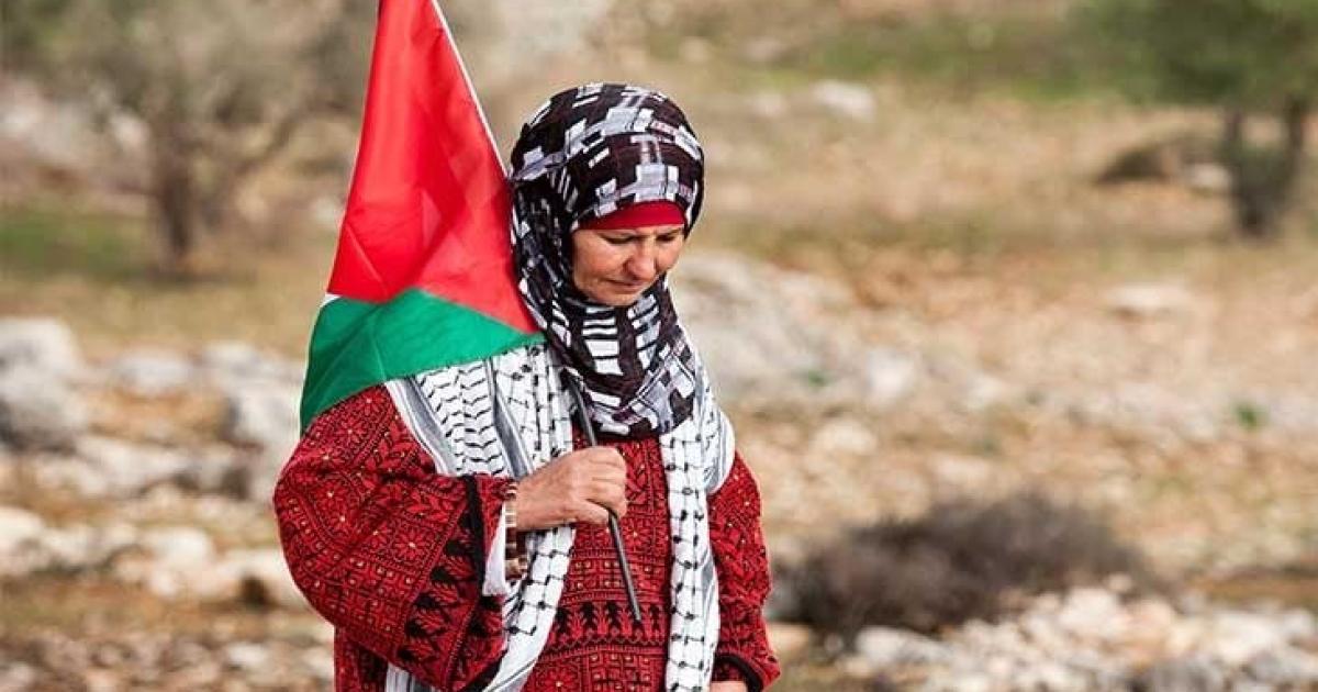اليوم الوطني للمرأة: النساء يشكلن 49% من سكان فلسطين