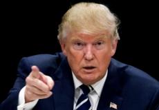 الرئيس دونالد ترامب يحذر