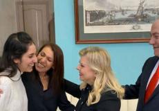 نتنياهو  خلال استقباله السجينة نعاما يسسخار