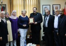الوزير صبري صيدم يكرم ملحقة اللغة الفرنسية بمناسبة انتهاء مهامها في فلسطين