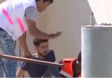 توثيق قنص جندي إسرائيلي شابا فلسطينيا بدم بارد