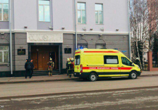 كافة الموظفين أخلوا المبنى الذي شهد الانفجار