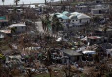 اثار الاعصار المدمرة