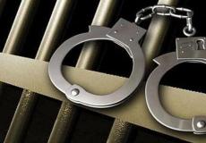 خشية من انتهك حقوق الانسان .. اسبانيا تمنع بيع "الأصفاد" للشرطة الإسرائيلية