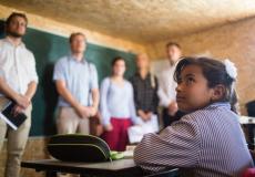 دبلوماسيون أوروبيون يزورون مؤسسات تعليمية حول القدس الشرقية