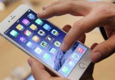 أبل تفتح معملا بتايوان لتطوير شاشاتها إلى OLED