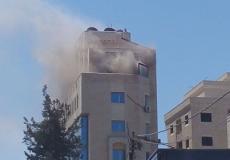 المبنى التجاري