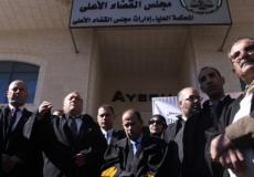 نقابة المحامين تصف الشرطة بسلطة ترهيب وتعسف و تعلق العمل غدا