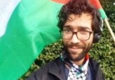  الناشط السويدي بنجامين لادرا