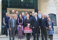 عورتاني يطلع اتحاد المعلمين البريطاني على انتهاكات الاحتلال بحق التعليم