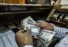 مصر خفضت سعر الدولار الجمركي في مطلع مارس