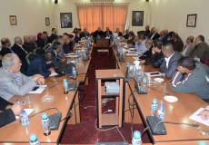 التشريعي يواصل اجتماعاته حول قانون الضمان