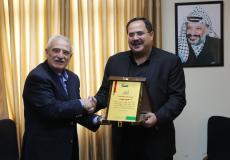 جمعية الحق في الحياة تكرم الوزير صيدم