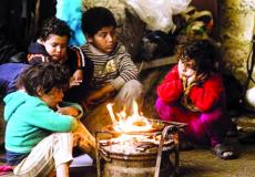 أطفال غزة في أجواء الشتاء الباردة