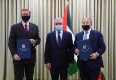 فلسطين وبريطانيا توقعان اتفاق تعاون لدعم التجارة