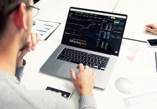 مخاطر عليك تجنبها عند اتخاذ قرارك بالتداول