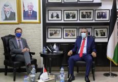 اجتماع حسين الشيخ مع ممثل الاتحاد الأوروبي في فلسطين