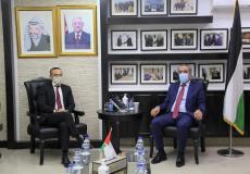 الشيخ يبحث مع القنصل الإيطالي العام آخر المستجدات السياسية 