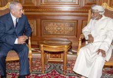 السلطان قابوس مع رئيس الوزراء الإسرائيلي بنيامين نتنياهو